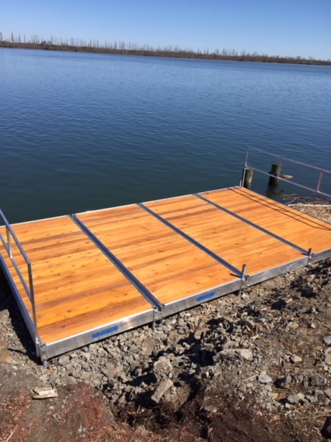 How to install a dock safely